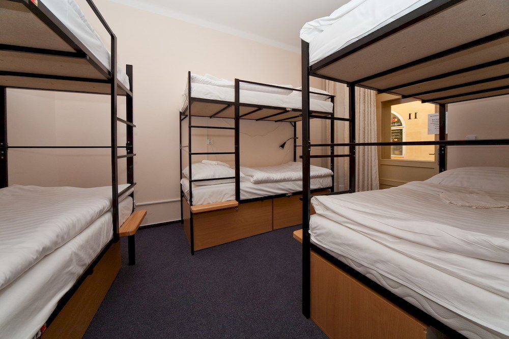 Hostel Mango Прага Экстерьер фото